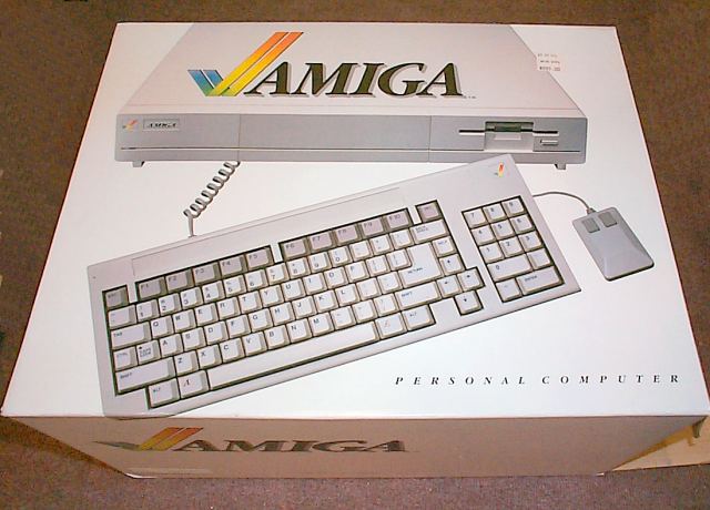 Amiga1000Box.jpg (55059 bytes)